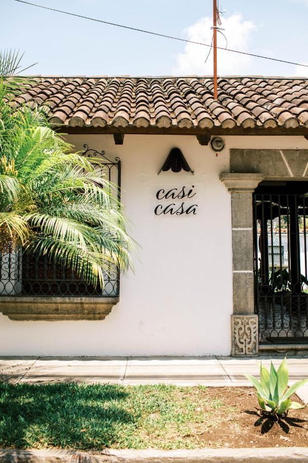 Хостел Casi Casa Антигуа-Гватемала Экстерьер фото